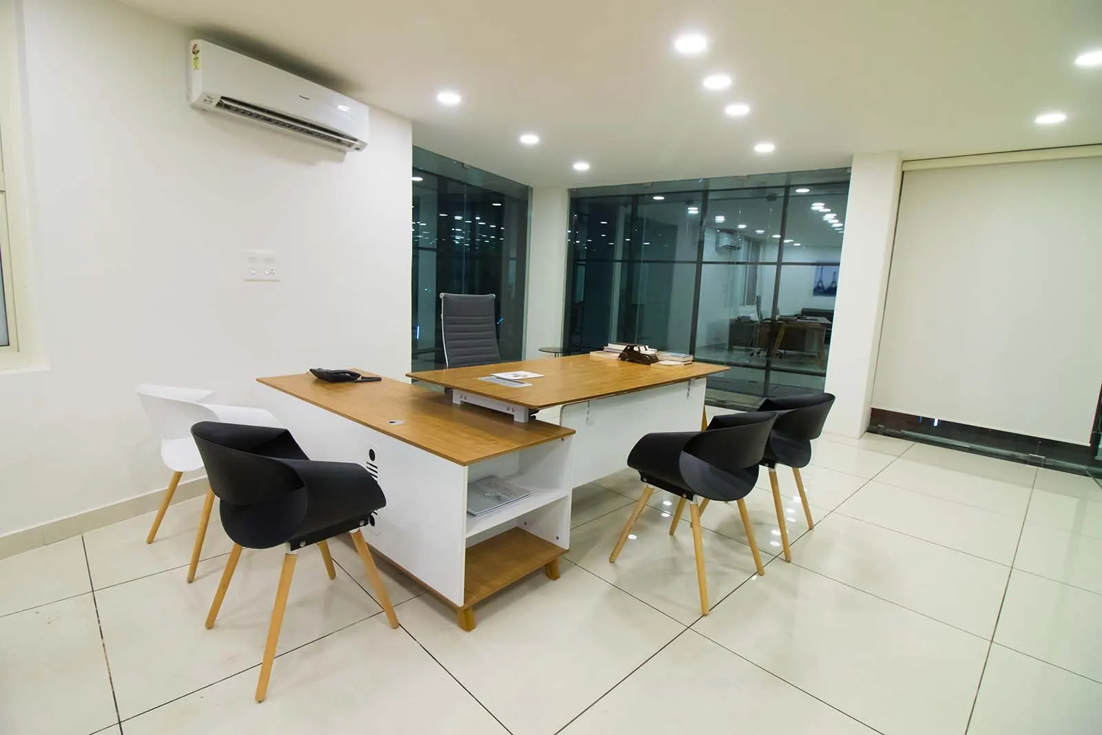 Consultation room at Sanghi Medical Centre, Kerala - healthcare interior design by Radianz, architects in Trivandrum