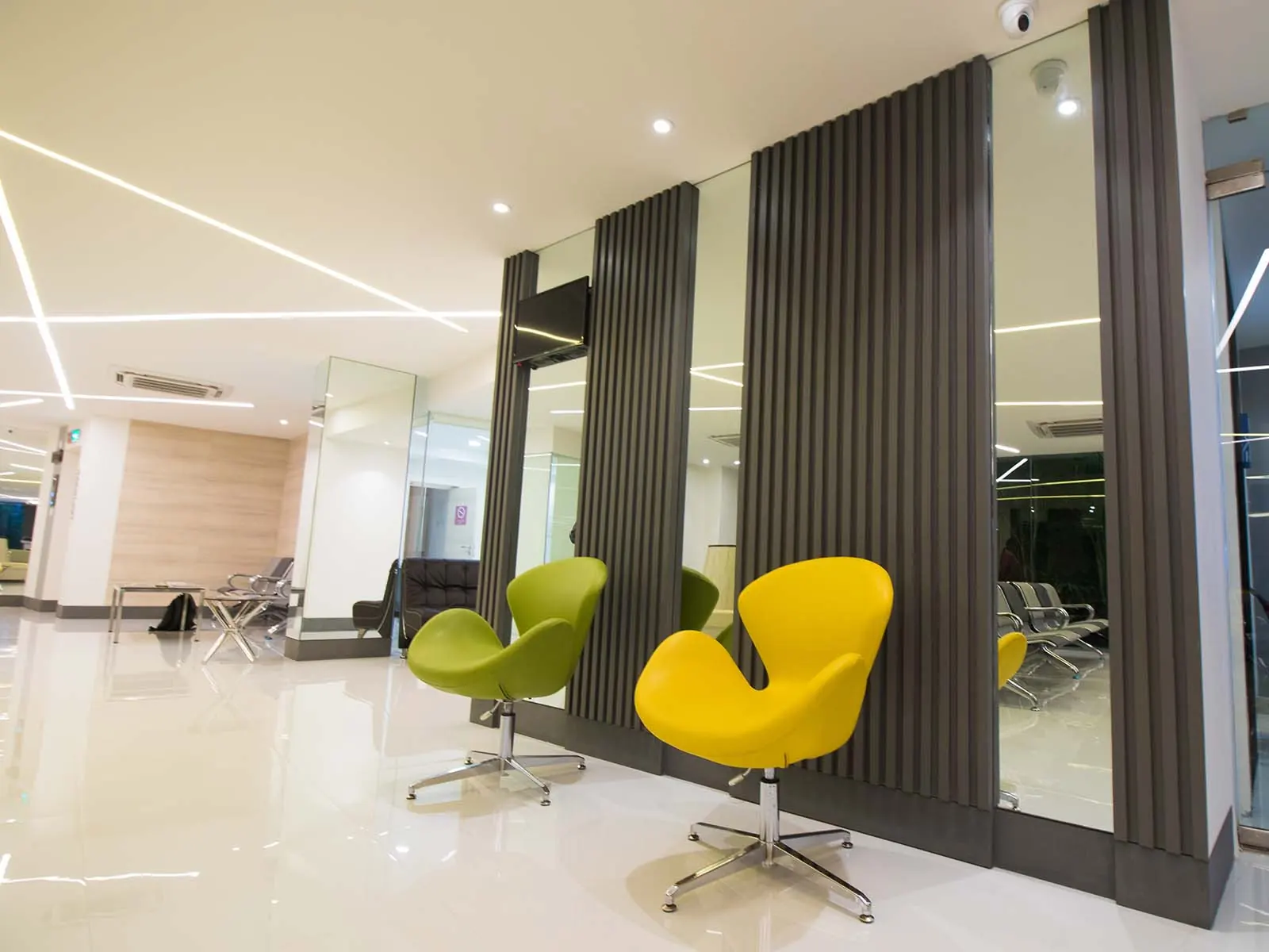 Lounge seating at Sanghi Medical Centre, Kerala - healthcare interior design by Radianz, architects in Trivandrum
